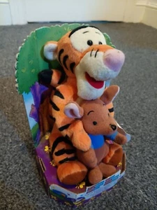 Disney Tigger & Roo Hugging Friends In Box Mattel Winnie The Pooh See Descriptio - Picture 1 of 6