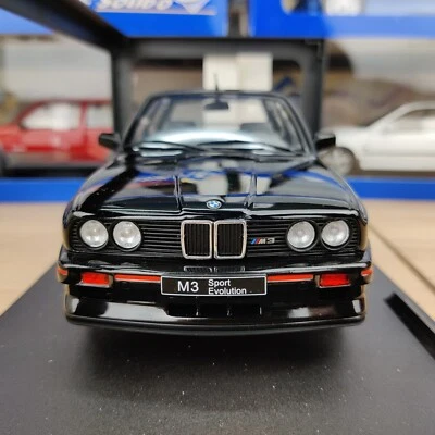 AUTO SOLIDA BMW M3 E30 SPORT EVO NERO 1:18 NUOVA SCATOLA S1801 NUOVA SCATOLA - Immagine 1 di 4