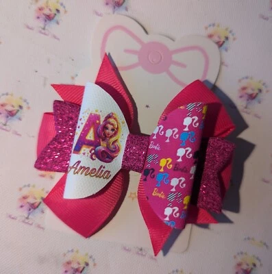Clip de moño de pelo rosa brillante personalizado Barbie hecho a mano Foto 1 de 2