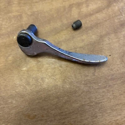 Montgomery Wards Signature Sewing Machine Part UHT J277C Presser Foot Lever - Image 1 of 3