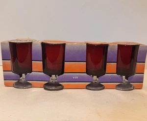 4x Vintage Red And White Wine Glasses - Picture 1 of 2