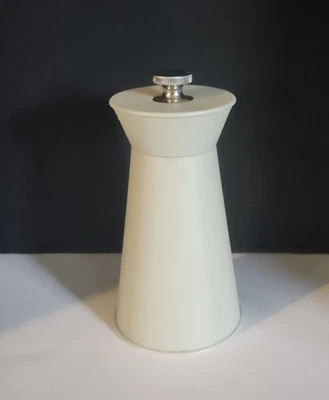 Molinillo de sal Alessi Pépé le Moko Foto 1 de 3