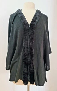 Copricos mantello stile poncho nuovo con etichetta taglia small/media nero con pelliccia sintetica - Foto 1 di 9