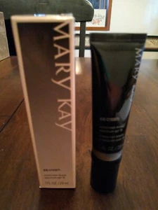 Mary Kay CC Cream - Very DEEP SPF 15 -Expired 04/20 FAST Shipping! Make-up 12 - Picture 1 of 5
