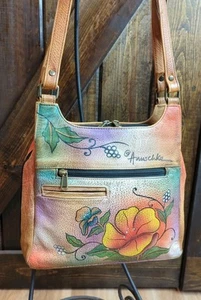 ANUSCHKA Schultertasche Umhängetasche Handtasche Leder handbemalt Schmetterling Blumen gebraucht, in einwandfreiem Zustand - Bild 1 von 14