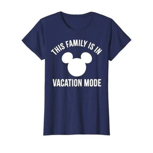 Neu mit Etikett Disney Mickey und Freunde Diese Familie ist im Urlaubsmodus T-Shirt Small - Bild 1 von 6
