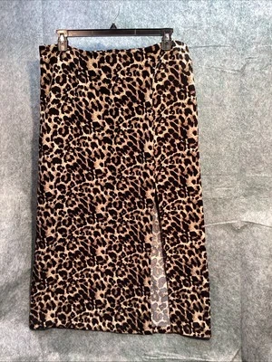 Camisa de leopardo talla grande sin nombre ni talla 18 a 22 sirena de oficina CorpCore Foto 1 de 4