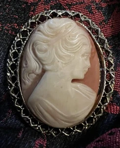 Vintage Gold Toned White Camay Brooch-Costume - Picture 1 of 2