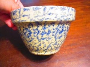 Robinson Ransbottom Roseville USA Blue Spongeware Roseville 6'' 1qt Mixing Bowl - Picture 1 of 7