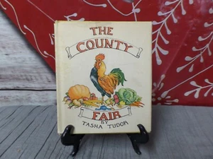 THE COUNTRY FAIR TASHA TUDOR HARDCOVER IN DUST JACKET 1953 FIFTH PRINTING - Foto 1 di 11