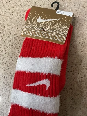 Nike Crew Socks Mens 6-8 Womens 6-10 Christmas Holiday Red New - Image 1 of 4