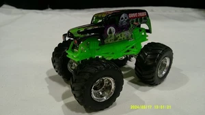 Monster Jam Grave Digger Champion Collection Target Exclusivo Suelto - Imagen 1 de 4