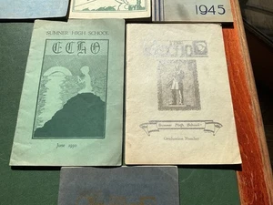 1930 - Holbrook High School, Holbrook, Massenjahrbücher `1927-1945 - Bild 1 von 17