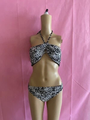 Mossimo dos piezas negro/blanco corbata traje de baño M creo que se puede poner de dos maneras Foto 1 de 3