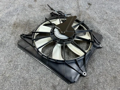 ACURA TLX A-SPEC 15-20 OEM 3.5L GAS FRONT ENGINE RADIATOR COOLING MOTOR FAN 43K - Image 1 of 4