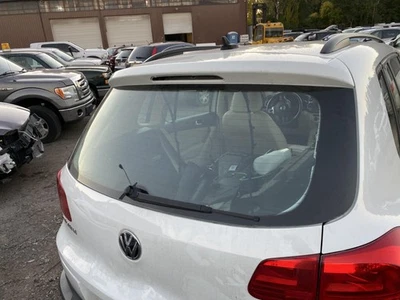 Used Rear Back Glass fits: 2017 Volkswagen Tiguan Rear Grade A Foto 1 de 4