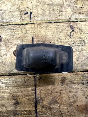 99-05 马自达 Miata MX5 MX-5 原始设备制造商标签车牌灯后备箱 NC10-51-270B — 第 1/2 张图片