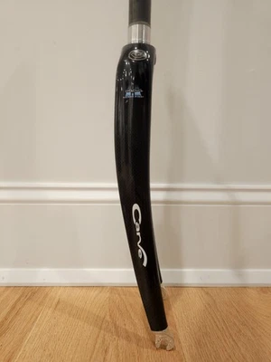 Horquilla de carbono Columbus Carve 1 1/8", freno de llanta 700c sin rosca | Dirección 300 mm Foto 1 de 4