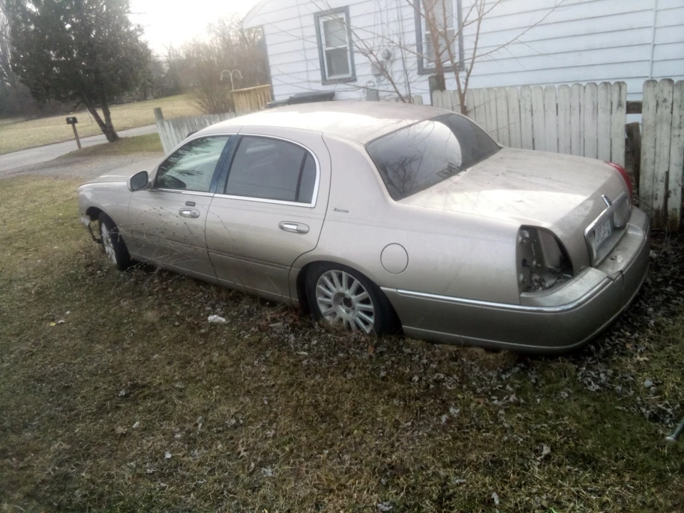 Колесо LLINCOLN & TOWN CAR 2003 2004 2005 - Изображение 1 из 1