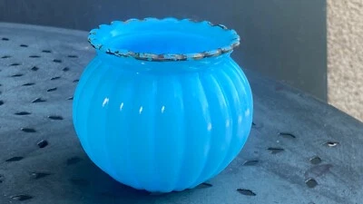 PETIT VASE BOULE EN OPALINE BLEU VALLERYSTHAL FOIRE  ANCIEN - Photo 1/4