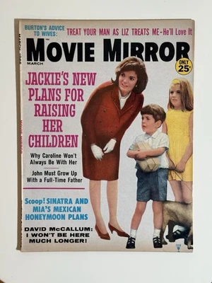 Movie Mirror Magazine March 1966 – Jackie Kennedy, Sinatra, David McCallum Foto 1 de 4