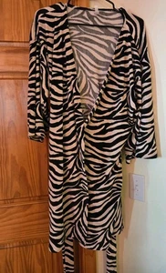 Flora Nikrooz Morgenmantel Animal Print Streifen Damen Größe Large so weich! EUC kostenloser Versand - Bild 1 von 6
