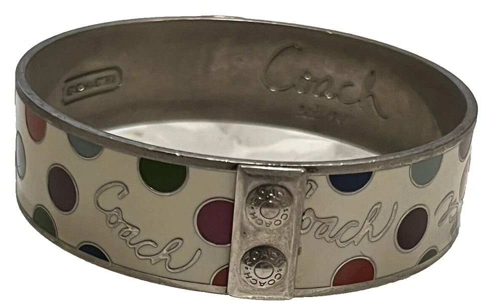 Brazalete Brazalete Coach Esmalte Apilable POLKA DOT Firma Logo Placa Plateada Y2K Foto 1 de 4