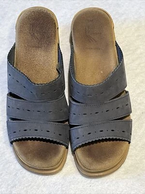 Sandalias para mujer BLANCO MONTAÑA GRIS cuero punta abierta MADERA CUÑA ZUECOS EE. UU. 9 M Foto 1 de 4