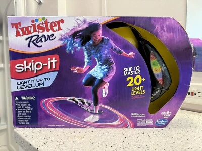 NEU Twister Rave Skip-It Light It Up To Level Up Hasbro Gaming 20+ Leuchtstufen - Bild 1 von 4