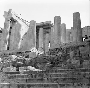 ATHEN ca. 1950 - Die Akropolis Die Propyläen Griechenland - 3 Negative 6 x 6 - GRE 161 - Bild 1 von 3
