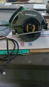 used metabo corded 71/4 circular saw - Picture 1 of 11