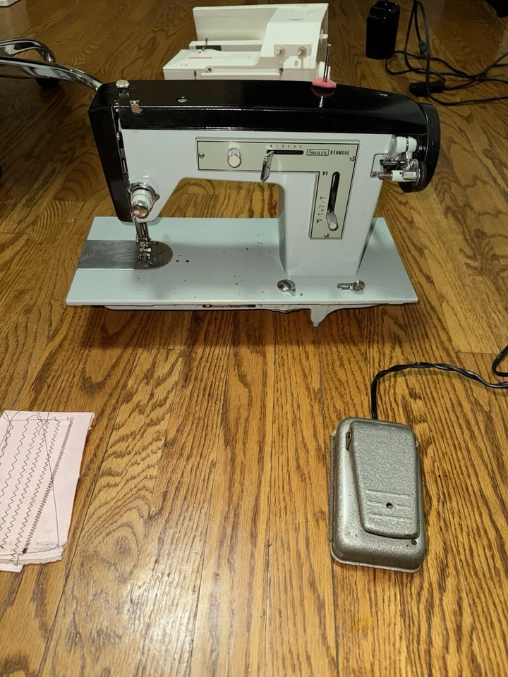 Máquina de coser Japón totalmente restaurada. Cuero de lona de primera calidad y demin. YD Foto 1 de 4