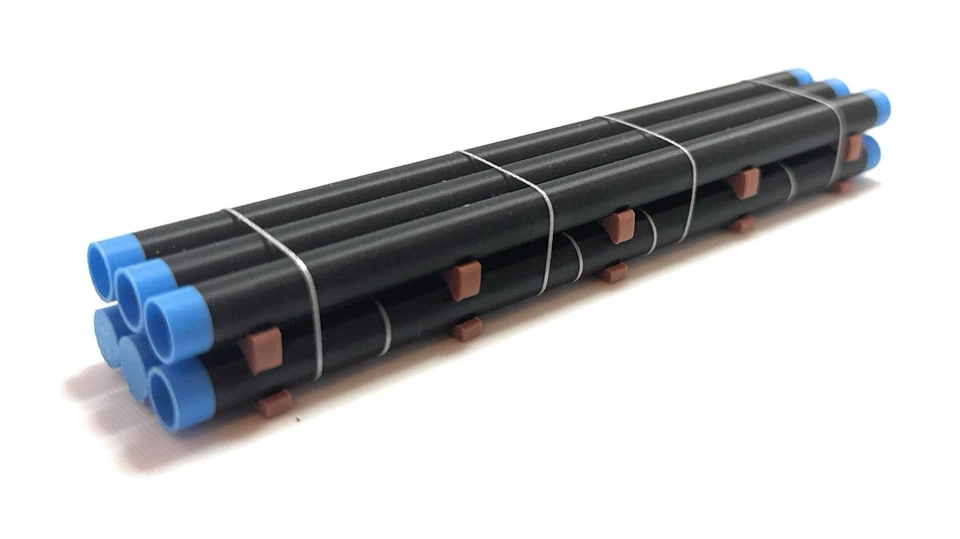 Carga de tubería con punta negra/azul escala 1:87 Ho 40 ft (5,5 pulgadas de largo)- pila corta Foto 1 de 1