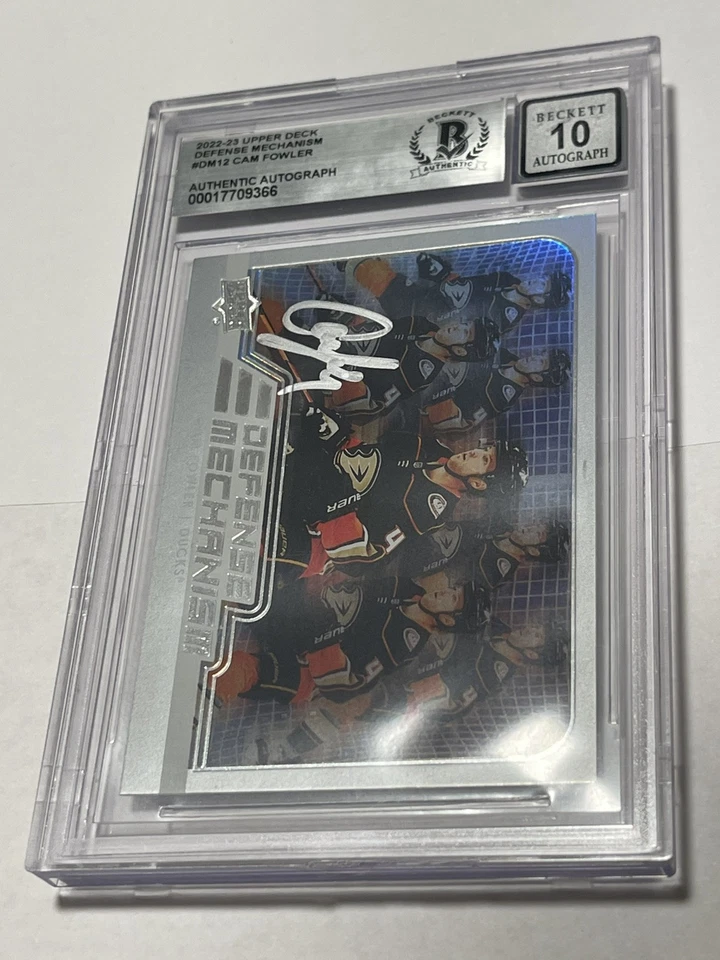 Tarjeta de mecanismo de defensa UD firmada por Cam Fowler losa Beckett BAS IP a Foto 1 de 4