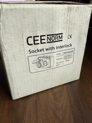 CEE NORM  CNSI164005P 16A 3P+N+E 3 phase socket with interlock IP44 - Image 1 of 3