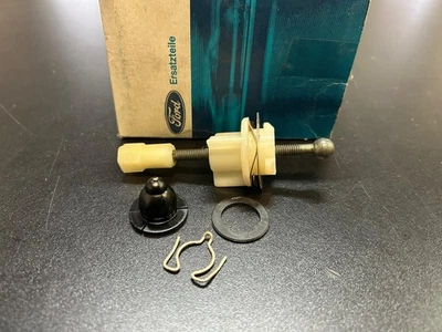 VITE INFERIORE E STAFFETTA REGOLAZIONE FARO ANTERIORE FORD ESCORT 1986-1990 - Immagine 1 di 3