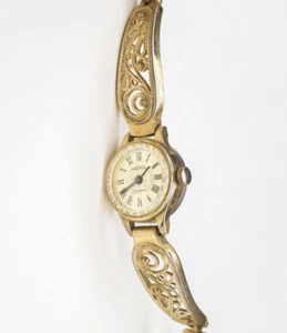 Vintage CHAIKA Women's Filigree bracelet Watch 1601 17 JEWELS USSR - Picture 1 of 16