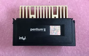 INTEL PENTIUM II SL2U6 400MHz CPU SLOT 1 - 512KB CACHE 100MHz BUS WITH HEATSINK - Picture 1 of 6