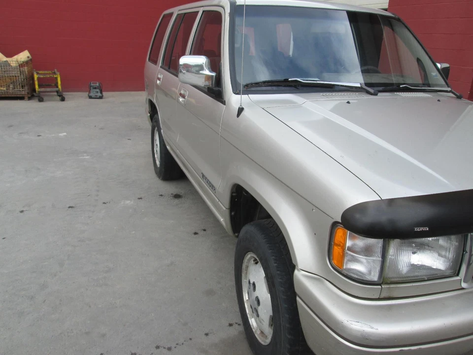 Motor de ventana trasera izquierda usado se adapta a: Isuzu Trooper 1993 trasero izquierdo grado A Foto 1 de 4