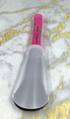 Mac Face Brush 495SES Pink Authentic, Rare & Discontinued BRAND NEW - Image 1 of 4