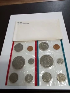 1978 U.S. Mint Set 12 Coins P&D Uncirculated Government Packaging - Picture 1 of 4
