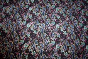 FEATHERED PAISLEY IN GREEN AND BLUE-WOODBLOCKS FROM HOFFMAN - 100% COTTON FABRIC - Picture 1 of 4