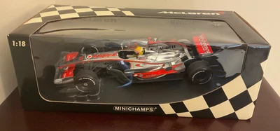 MINICHAMPS 1:18 MCLAREN MP4-23 F1 2008 HAMILTON  MINT 1st World Champion  081822 - Image 1 of 4