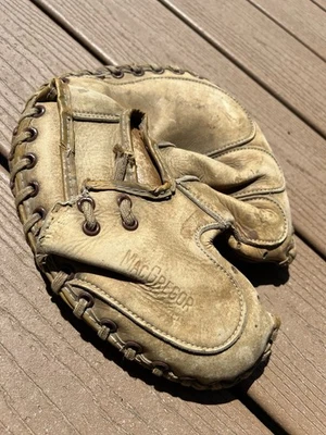 MacGregor Baseball Catchers Mitt Del Crandall G185 Glove Catcher Vintage Leather - Image 1 of 4