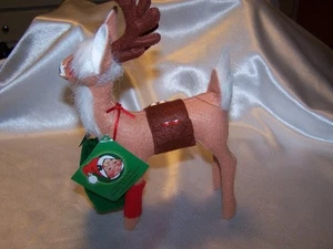 Annalee 8" Tailgating Reindeer NEW Dillards Exclusive 2011 NWT Felt Wired Doll - Picture 1 of 1