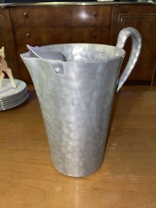 Vintage Hammered Aluminum Water Pitcher Everlast Hand Forged w/ Ice Catcher 983 - Picture 1 of 15