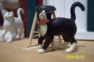 Collar de gato Jaapi ROJO para animal de compañía Breyer, no para gatos reales - Imagen 1 de 1