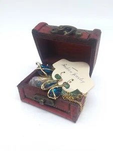 Juego de Regalo Collar Corazón de Aguamarina, Pendientes, Anillo de Estrás en Cofre del Tesoro - Imagen 1 de 12