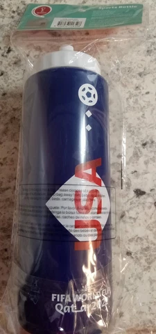 NEW FIFA World Cup Qatar 2022 Team USA 32oz Sports Bottle In Sealed Bag Cover