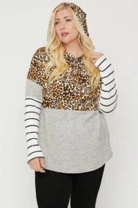 Women's Plus Size Color Block Hoodie Featuring A Cheetah Print - Picture 1 of 5